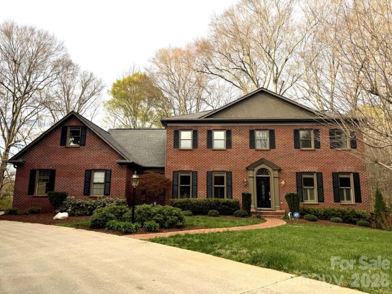 550 20th Avenue Court Nw, Hickory, NC 28601 Main Photo