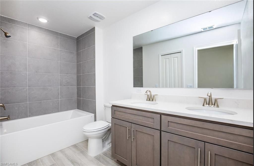 10536 Fountain Palm Cir, Bokeelia, FL 33922 Photo