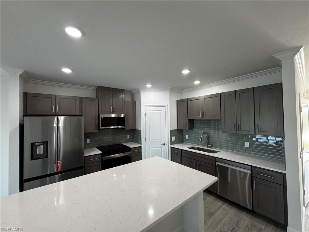 10536 Fountain Palm Cir, Bokeelia, FL 33922 Photo
