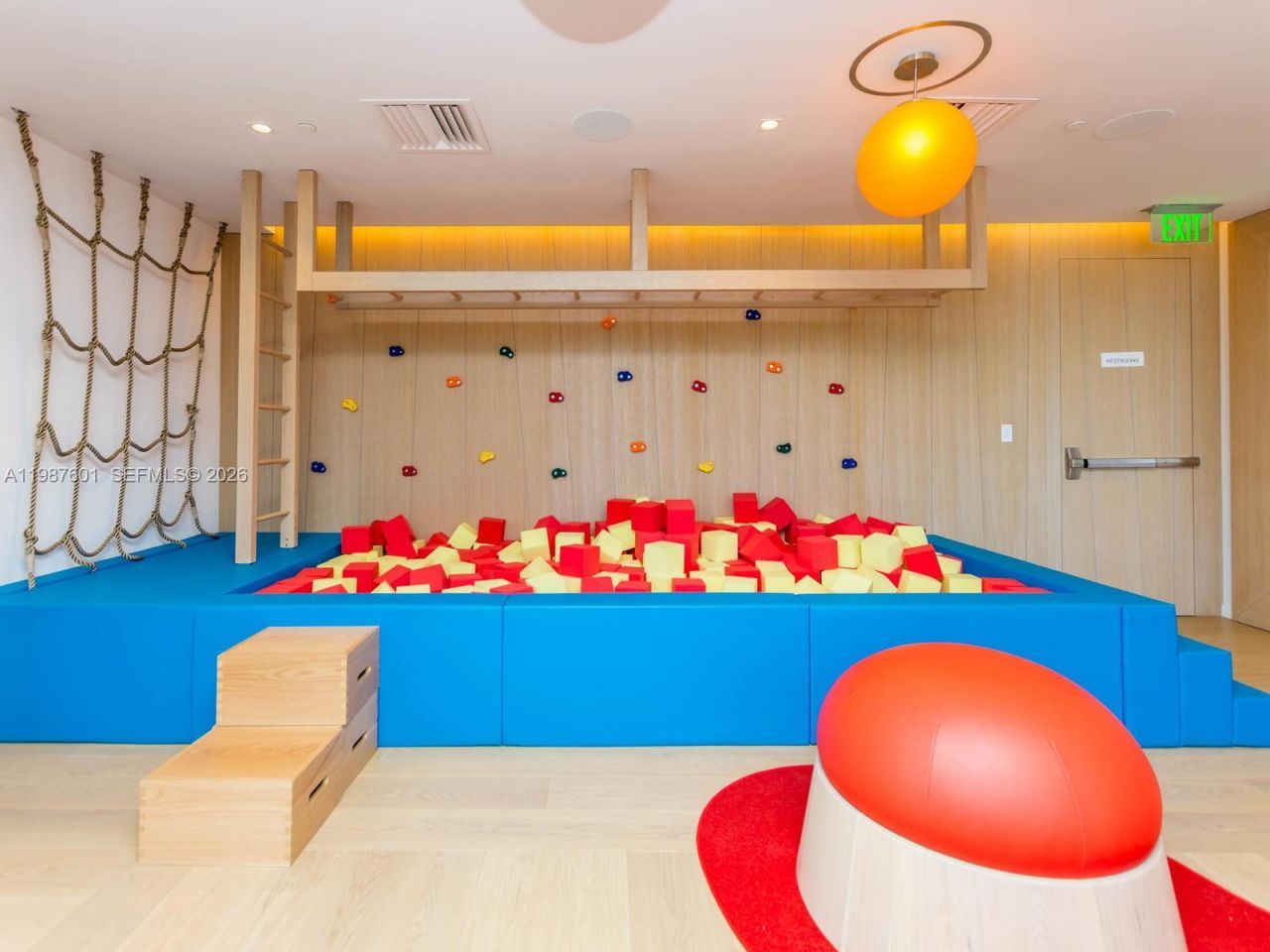 1000 Brickell Plz , Unit 4104, Miami, FL 33131 Photo