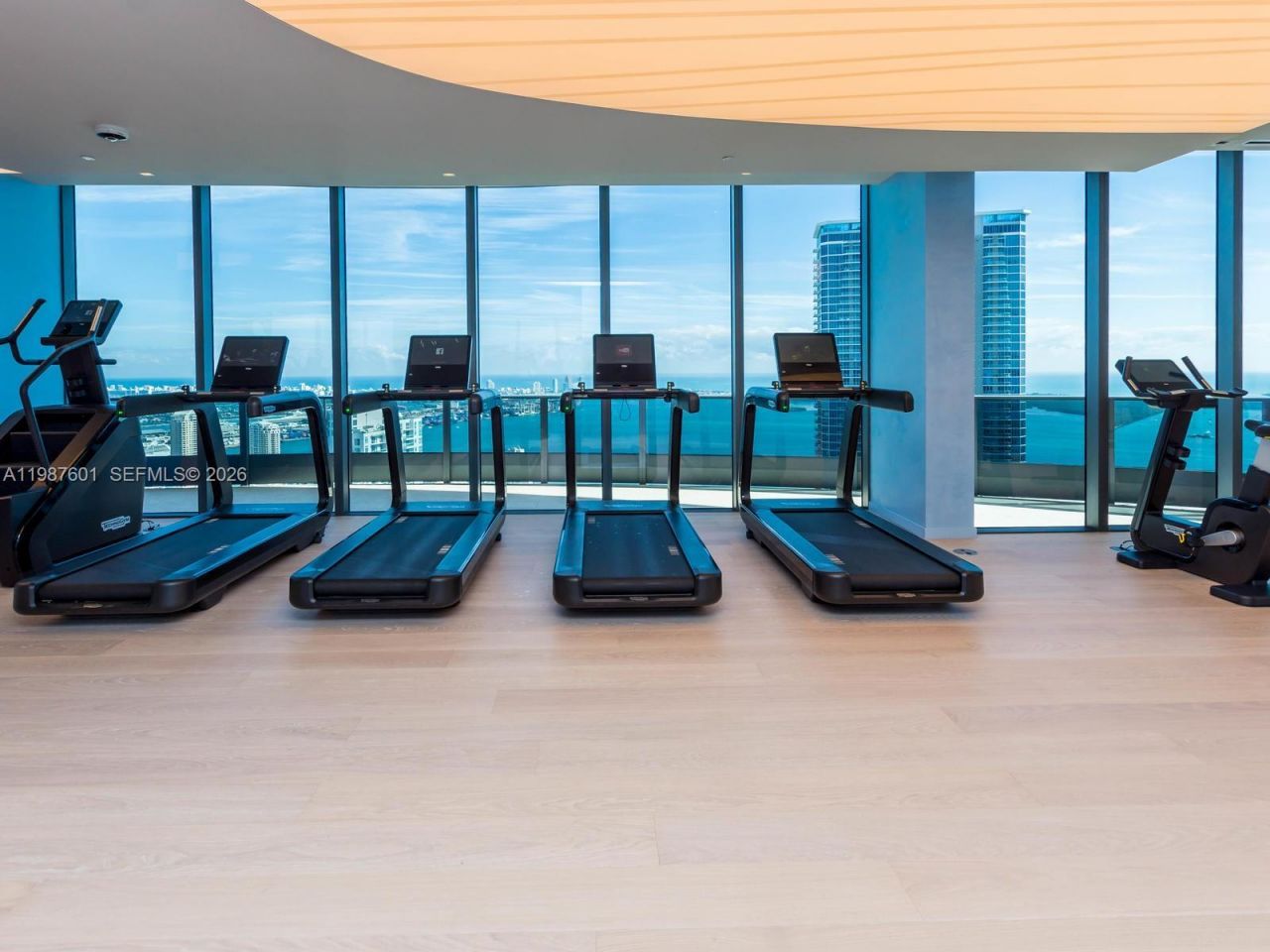 1000 Brickell Plz , Unit 4104, Miami, FL 33131 Photo