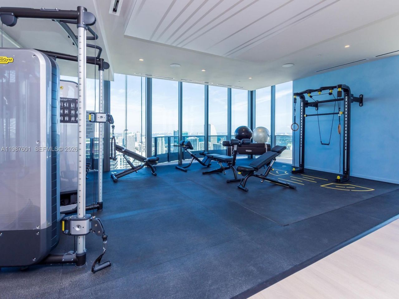 1000 Brickell Plz , Unit 4104, Miami, FL 33131 Photo