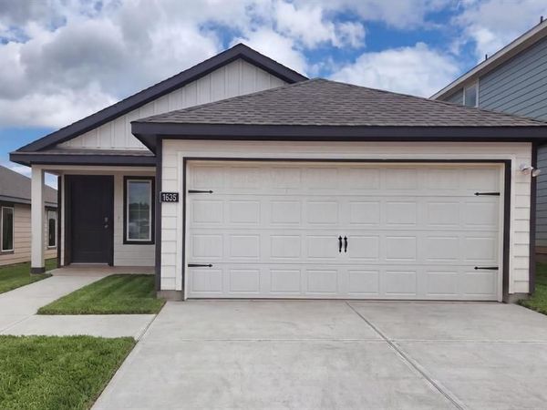 1635 Blaire Drive, Tyler, TX 75702