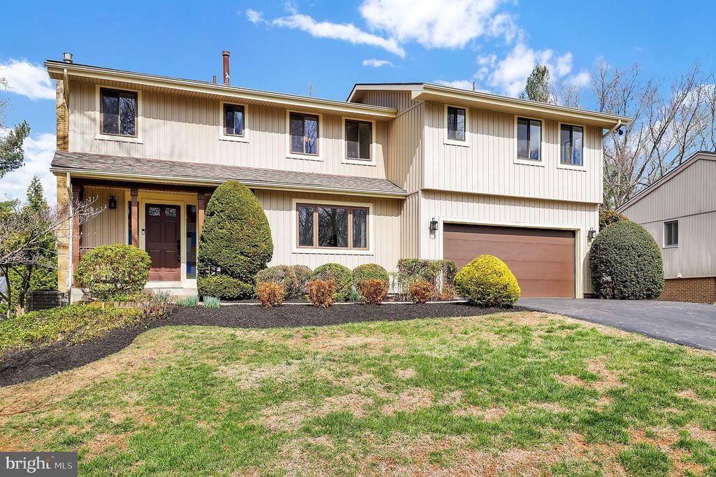 11617 Silent Valley Lane, North Potomac, MD 20878 Main Photo