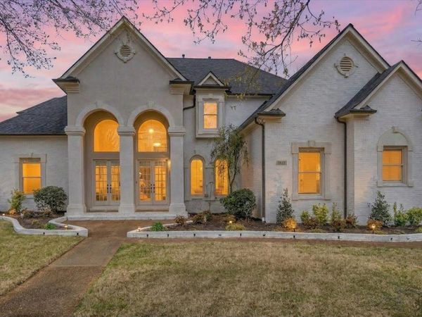 1813 FARISH DOWNS CT, Collierville, TN 38017