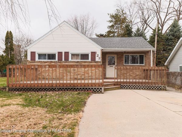 123 N Deerfield Avenue, Lansing, MI 48917