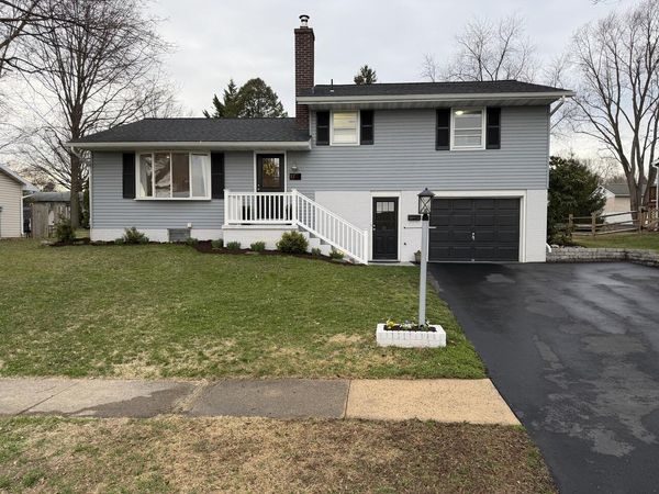 17 Briarcliff Road, Elizabethtown, PA 17022