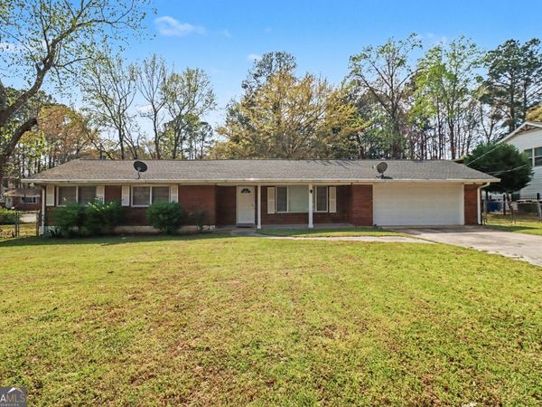 727 S Carter Drive, Jonesboro, GA 30236