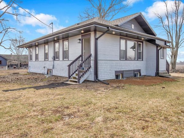 18763 Grade School Road , Caledonia, IL 61011