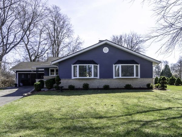 1825 E Euclid Avenue , Mount Prospect, IL 60056