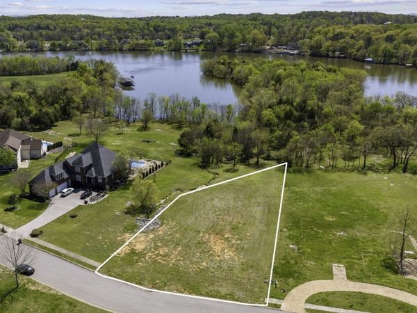 304 Stonebrook Pt , Lebanon, TN 37087