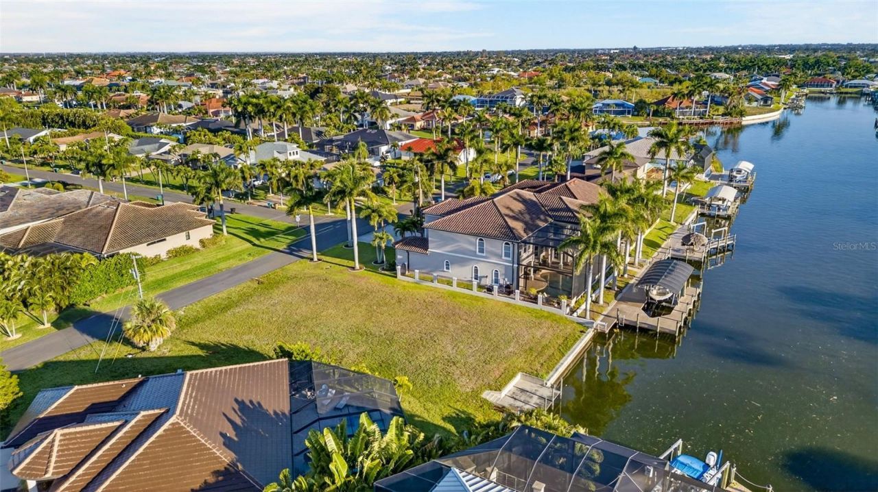 5423 SW 17th Avenue, Cape Coral, FL 33914 Photo