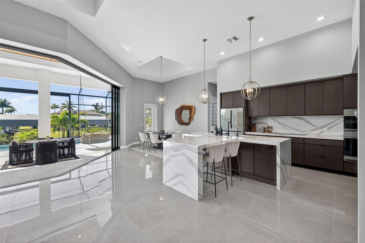 2002 SE 18th Avenue, Cape Coral, FL 33990 Photo