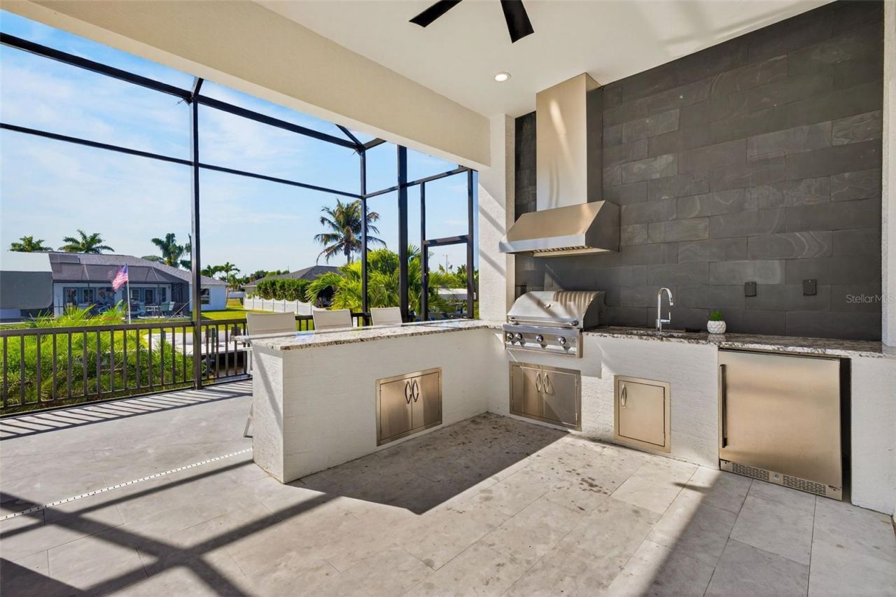 2002 SE 18th Avenue, Cape Coral, FL 33990 Photo