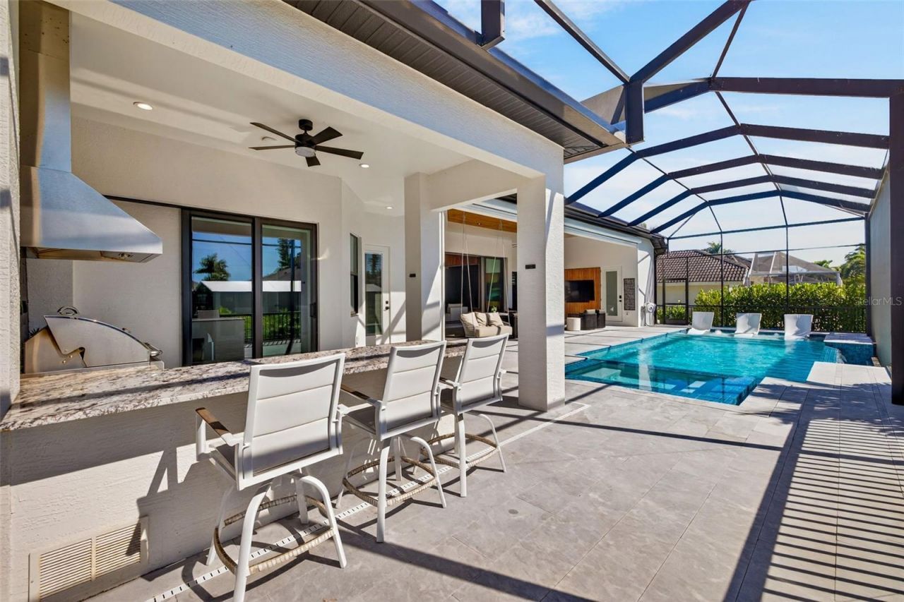 2002 SE 18th Avenue, Cape Coral, FL 33990 Photo