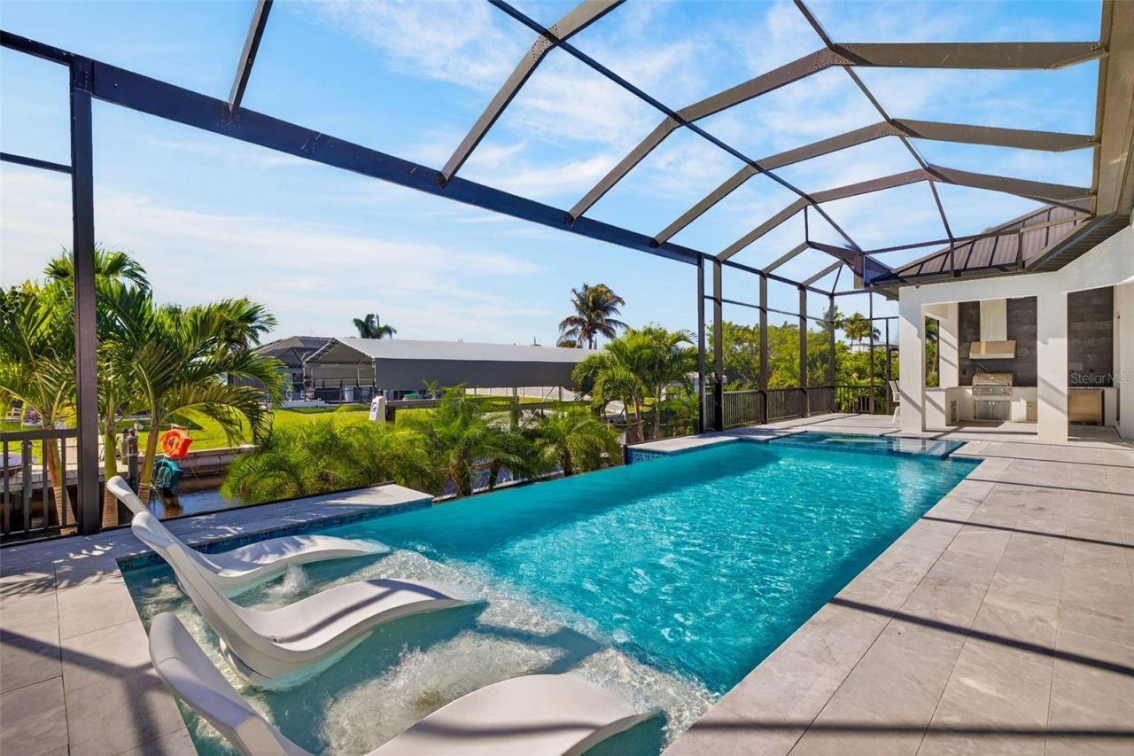 2002 SE 18th Avenue, Cape Coral, FL 33990 Photo