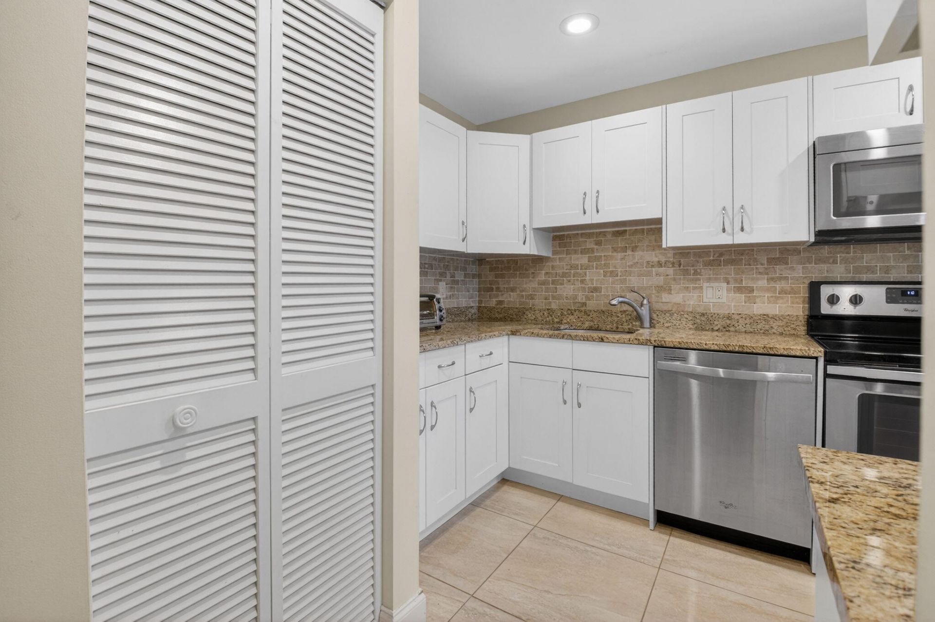 15 Stratford Drive, Unit C, Boynton Beach, FL 33436 Photo