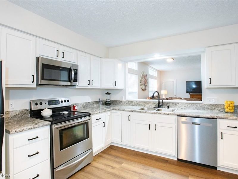 1127 Lake Meadow Lane , Brunswick, OH 44212 Photo 4