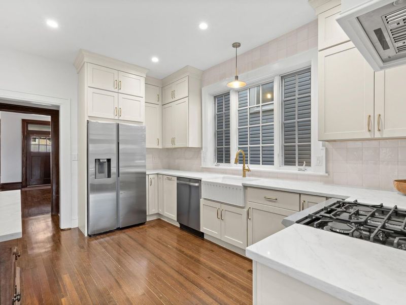 439 Thurman Avenue , Columbus, OH 43206 Photo 9