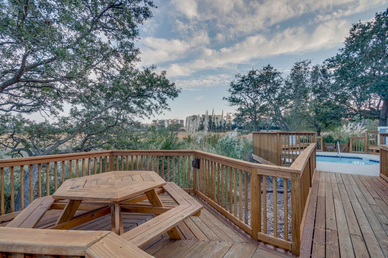 806 Conway St. Photo 21