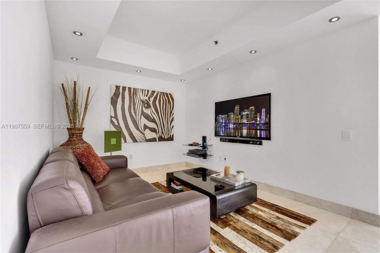 450 Alton Rd, Unit 2005, Miami Beach, FL 33139 Photo