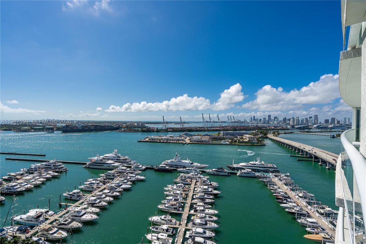 450 Alton Rd, Unit 2005, Miami Beach, FL 33139 Photo