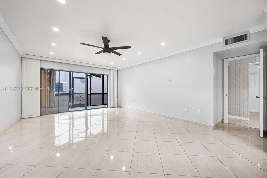 4020 N Hills Dr , Unit 2, Hollywood, FL 33021 Photo