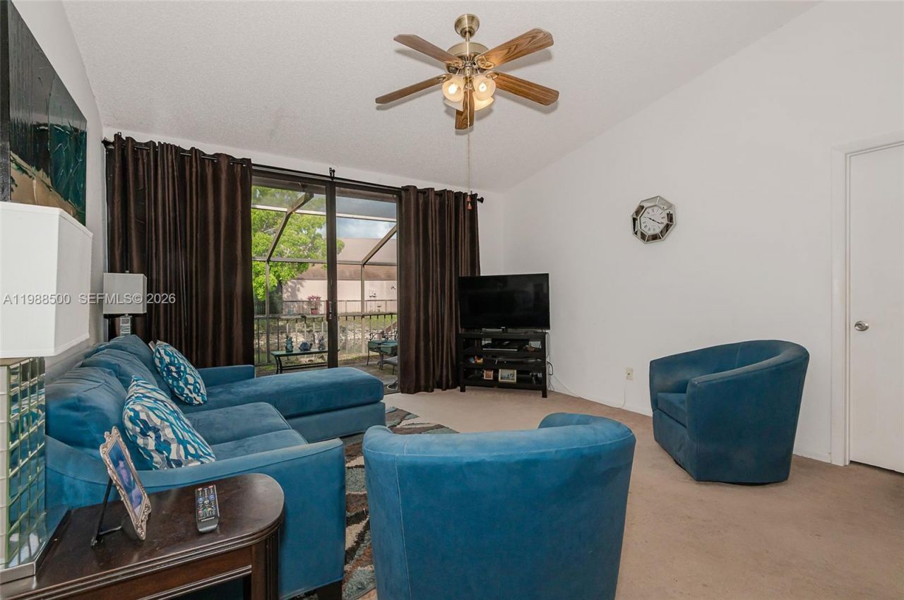 1172 NW 122nd Ter, Pembroke Pines, FL 33026 Photo