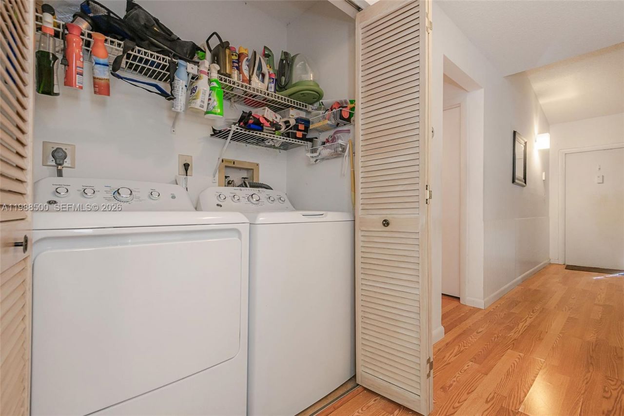 1172 NW 122nd Ter, Pembroke Pines, FL 33026 Photo