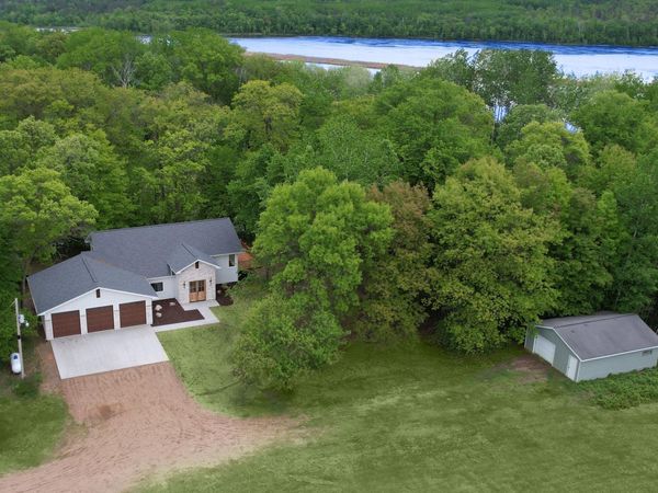 20482 Lord Road, Merrifield, MN 56465