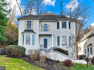 407 MERION HILL LANE, CONSHOHOCKEN, PA 19428