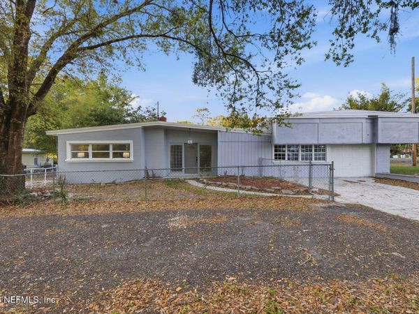 202 AZALEA Circle, Palatka, FL 32177