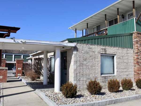 11 River Road, Glenmont, NY 12077