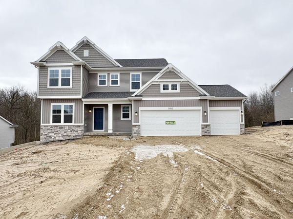 5952 Valley Point Drive SE, Caledonia, MI 49316