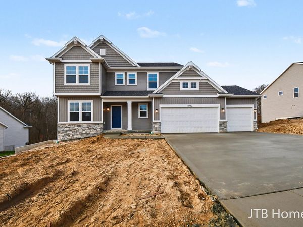 5952 Valley Point Drive SE, Caledonia, MI 49316