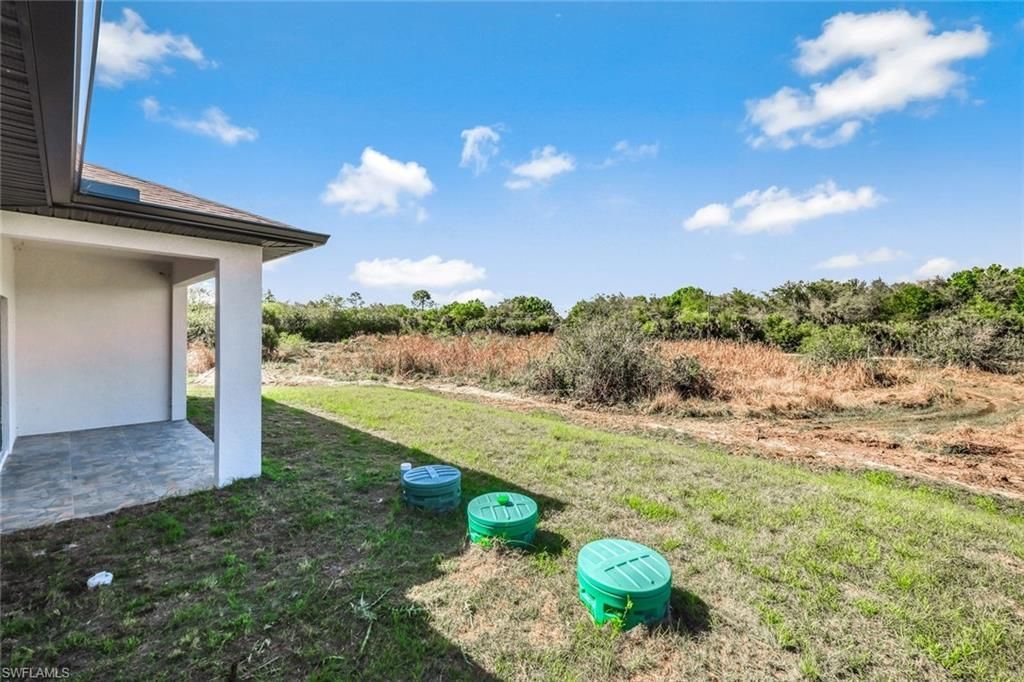 1235/1237 Hillcrest St E, Lehigh Acres, FL 33974 Photo