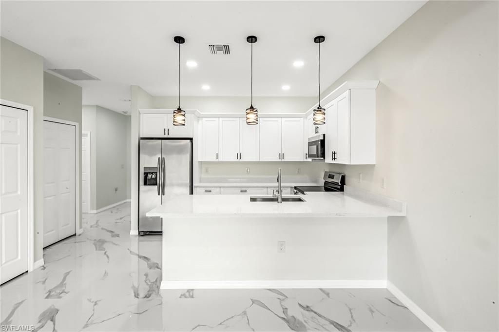 1235/1237 Hillcrest St E, Lehigh Acres, FL 33974 Photo