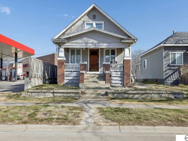 1018 Charleston Street , Lincoln, NE 68508