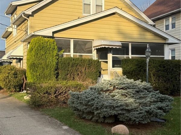 3810 Highland Road, Cleveland, OH 44111