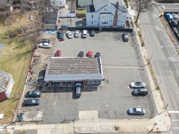 382 S Clinton St, East Orange, NJ 07018