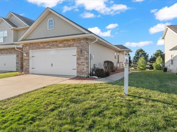 1703 Timber Wolf Lane , Unit C, Mahomet, IL 61853