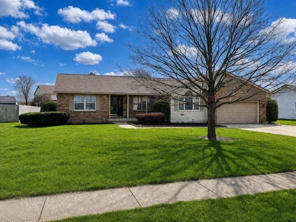 298 Kensington Court, London, OH 43140