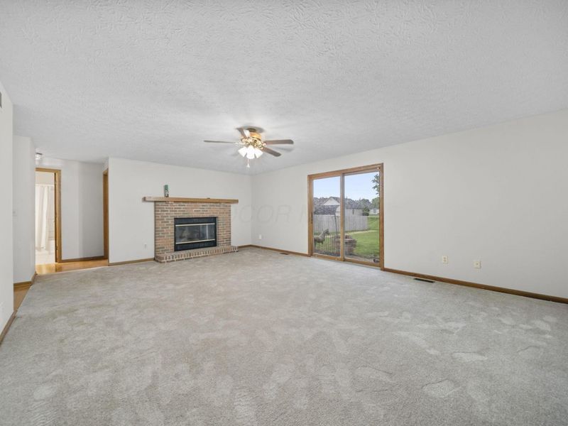 298 Kensington Court, London, OH 43140 Photo 12