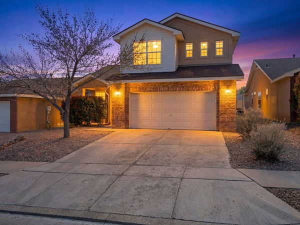 7416 Vancouver Avenue NW, Albuquerque, NM 87114