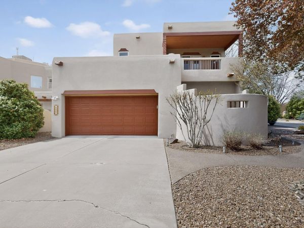 1405 Plaza Sonada NW, Albuquerque, NM 87104