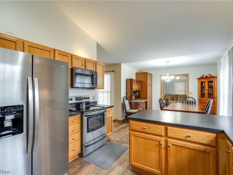 1481 Brookridge Avenue , Louisville, OH 44641 Photo 10