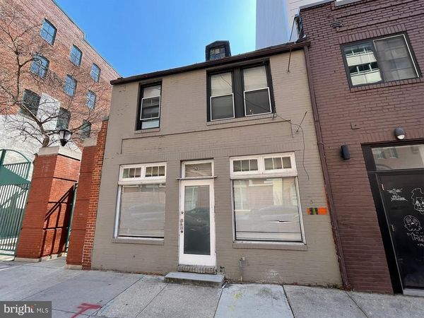 713 W PRATT STREET, BALTIMORE, MD 21201