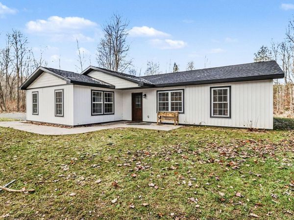 969 N Pine Ridge Drive, Ludington, MI 49431