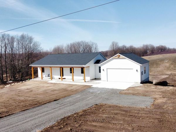 586 W Buchanan Road, Shelby, MI 49455