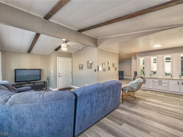 80 Vegas Valley Drive , Pahrump, NV 89048